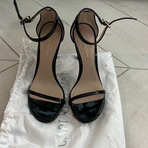 Stuart Weizmann Nudistsong RARE black patent leather heel- like new